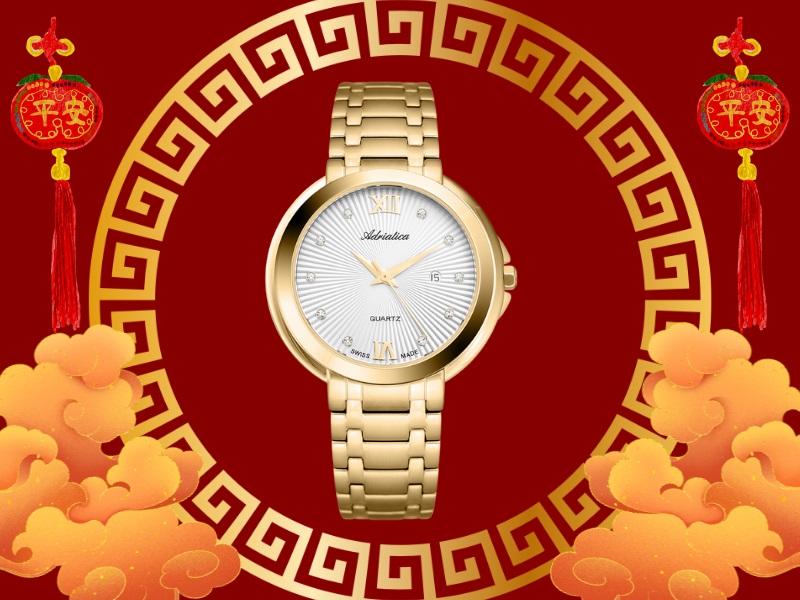 Đồng hồ mặt tr&ograve;n với c&aacute;c chi tiết tỉ mỉ